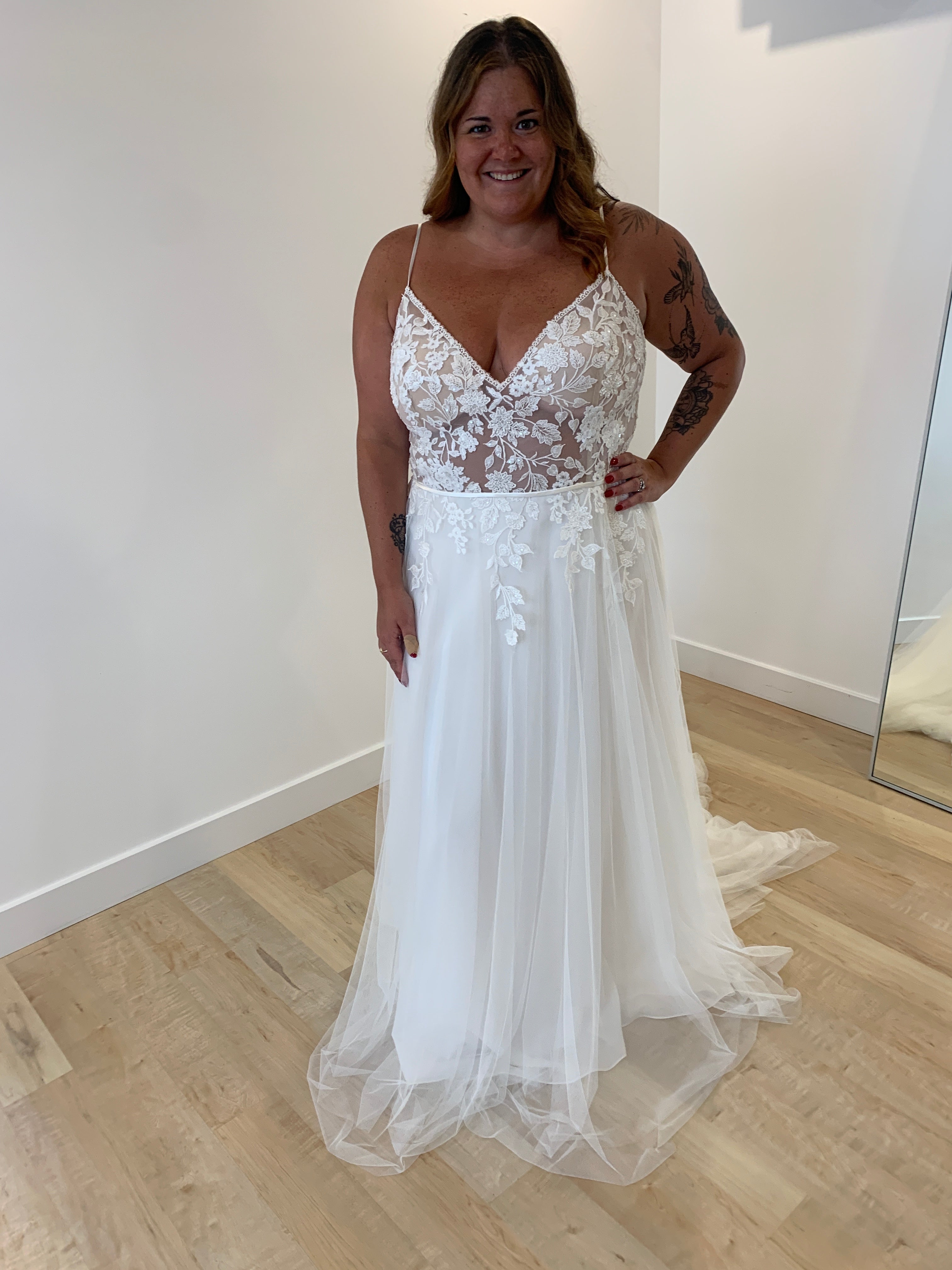 * EXCLUSIVITÉ* Marissa aussi disponible *taille plus* - robe boho romantique en dentelle avec haut brodée et bretelles délicates * EXCLUSIVITÉ* Marissa aussi disponible *taille plus* - robe boho romantique en dentelle avec haut brodée et bretelles délicates