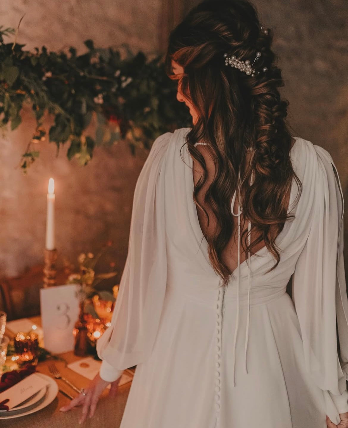 Kate *taille plus* - robe de mariée moderne ligne A avec manches bouffantes en chiffon et dos ouvert en V Kate *taille plus* - robe de mariée moderne ligne A avec manches bouffantes en chiffon et dos ouvert en V