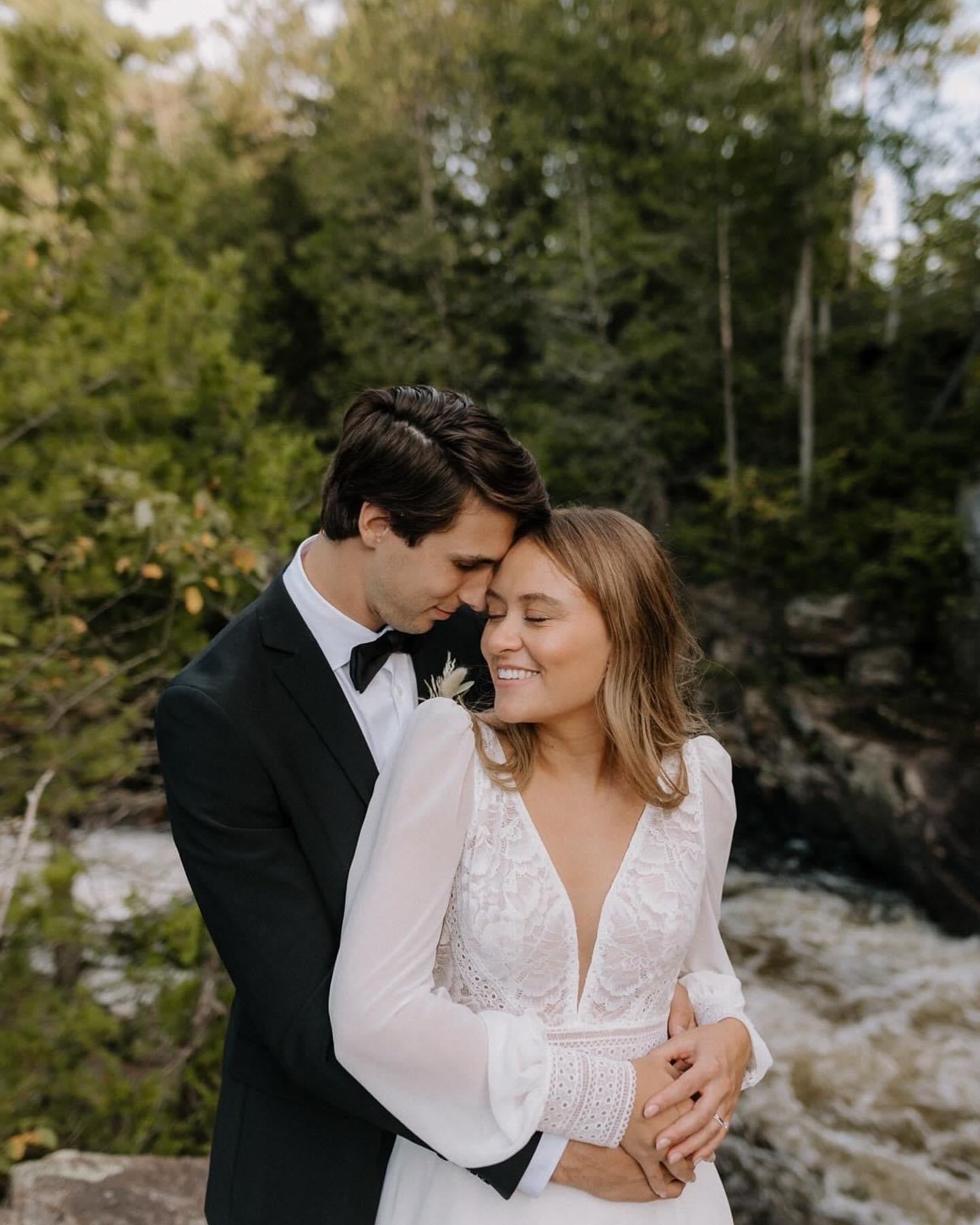 Fancy - wedding dress with long chiffon puff sleeves, lace top, open back and chiffon skirt Fancy - wedding dress with long chiffon puff sleeves, lace top, open back and chiffon skirt