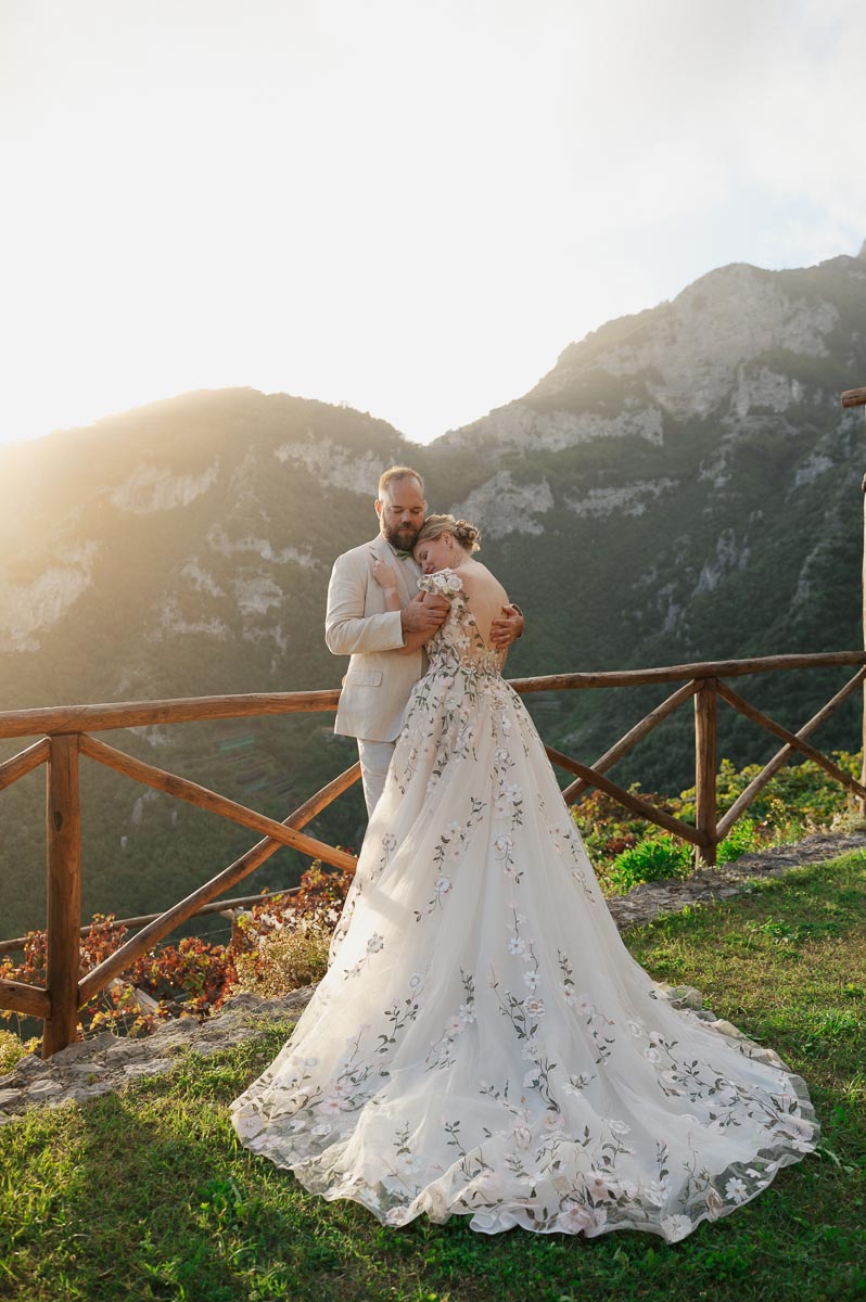 Juno - unique and festive wedding dress with premium embroidered lace and short puff sleeves Juno - unique and festive wedding dress with premium embroidered lace and short puff sleeves