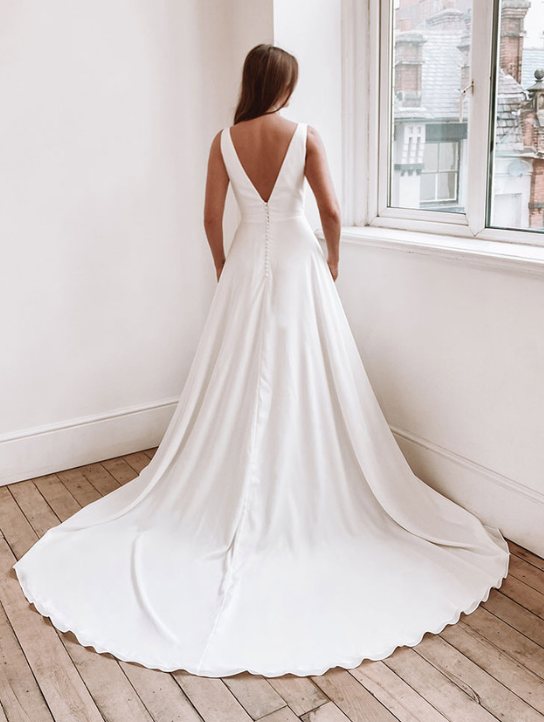 *EXCLUSIVITÉ* Arlow - robe de mariée moderne en jersey satiné *EXCLUSIVITÉ* Arlow - robe de mariée moderne en jersey satiné