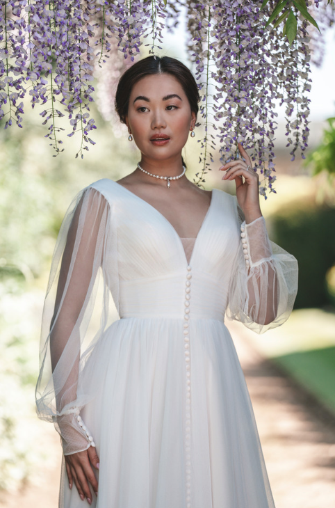 Samy *collection Allure x Netlfix Bridgerton* - robe de mariée en tulle à manches longues et taille cintrée Samy *collection Allure x Netlfix Bridgerton* - robe de mariée en tulle à manches longues et taille cintrée