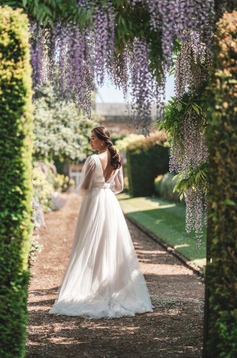 Samy *collection Allure x Netlfix Bridgerton* - robe de mariée en tulle à manches longues et taille cintrée Samy *collection Allure x Netlfix Bridgerton* - robe de mariée en tulle à manches longues et taille cintrée