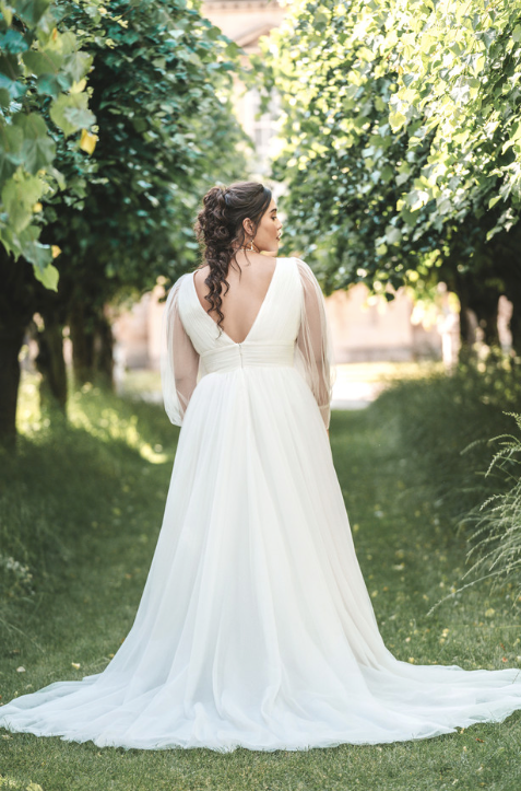 Samy *collection Allure x Netlfix Bridgerton* - robe de mariée en tulle à manches longues et taille cintrée Samy *collection Allure x Netlfix Bridgerton* - robe de mariée en tulle à manches longues et taille cintrée