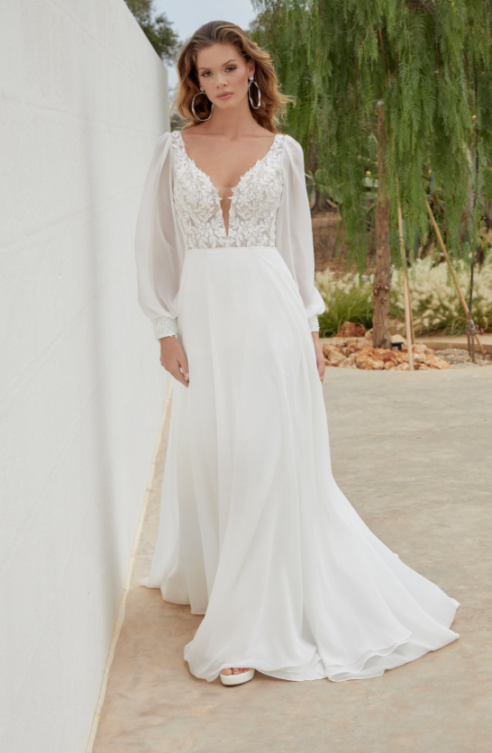 Derby *échantillon taille 20* - robe de mariée avec manches longues bouffantes en chiffon, haut en dentelle, dos en V Derby *échantillon taille 20* - robe de mariée avec manches longues bouffantes en chiffon, haut en dentelle, dos en V