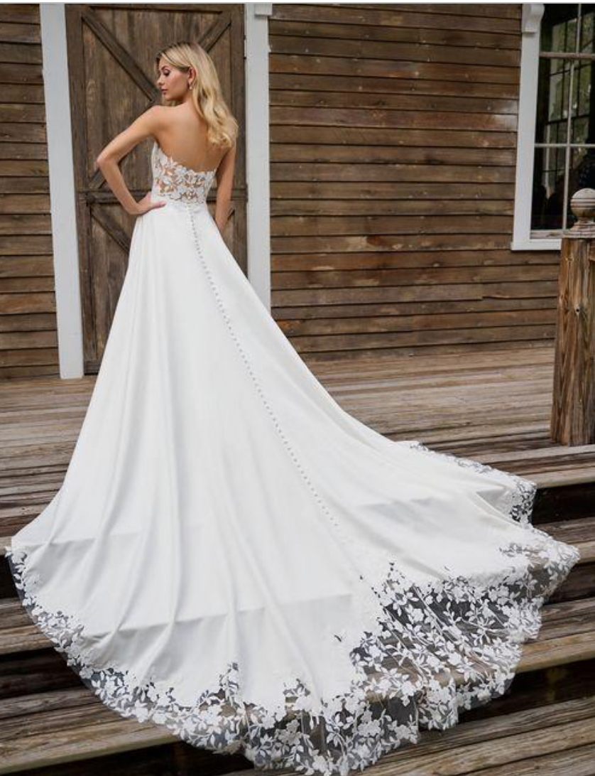 *EXCLUSIVITÉ* Mateo - robe de mariée ligne A en satin avec insertion de dentelle moderne au buste et à la traîne *EXCLUSIVITÉ* Mateo - robe de mariée ligne A en satin avec insertion de dentelle moderne au buste et à la traîne