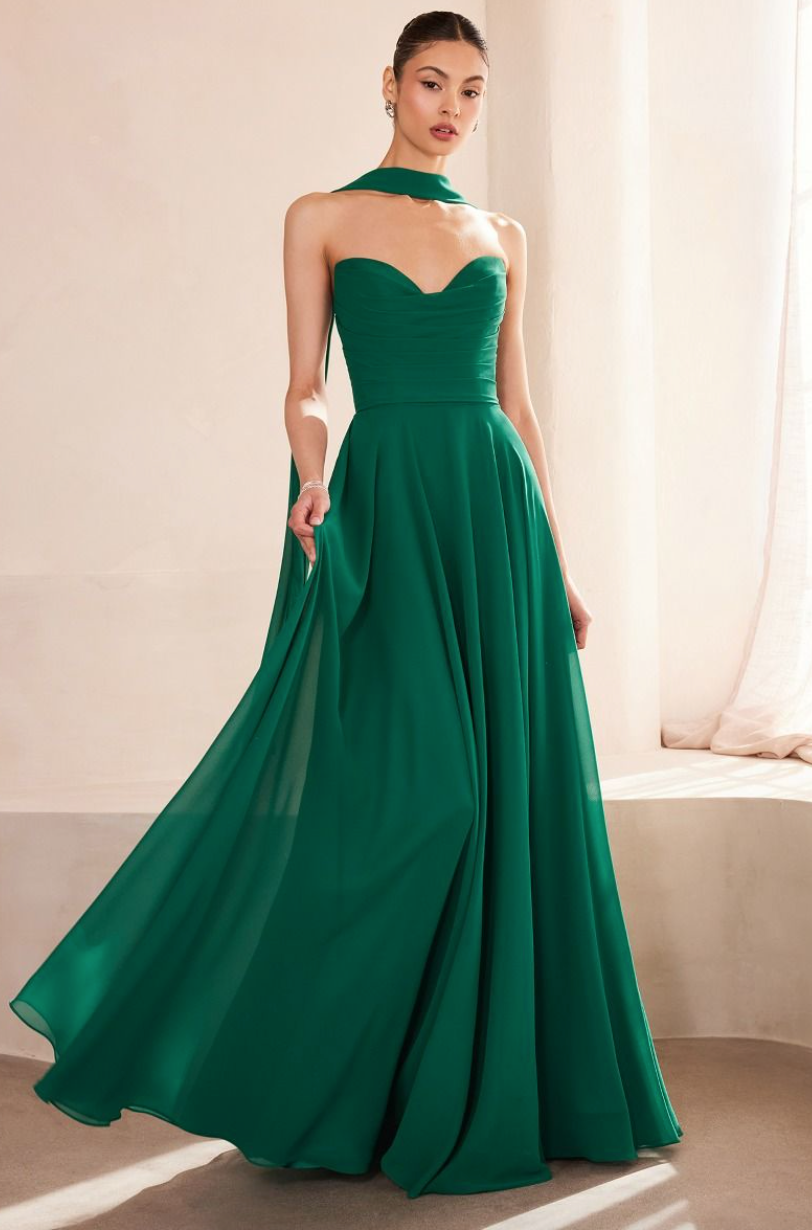 Magnus - robe longue en chiffon sans bretelles avec dos lacé, avec châle Magnus - robe longue en chiffon sans bretelles avec dos lacé, avec châle