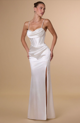 Valentina - robe de mariée simple en satin à haut de style corset avec dos lacé