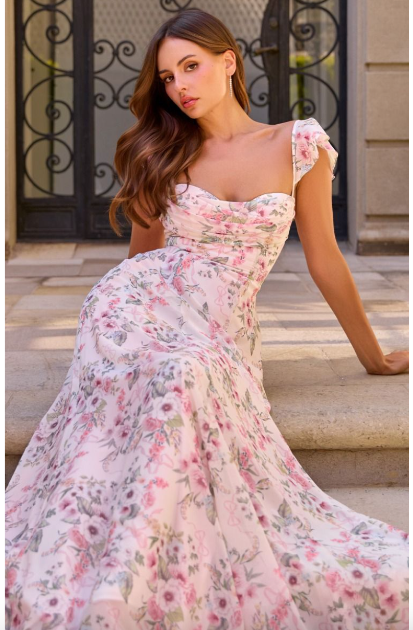 Flore - robe longue en chiffon à tissu fleuri avec dos lacé Flore - robe longue en chiffon à tissu fleuri avec dos lacé
