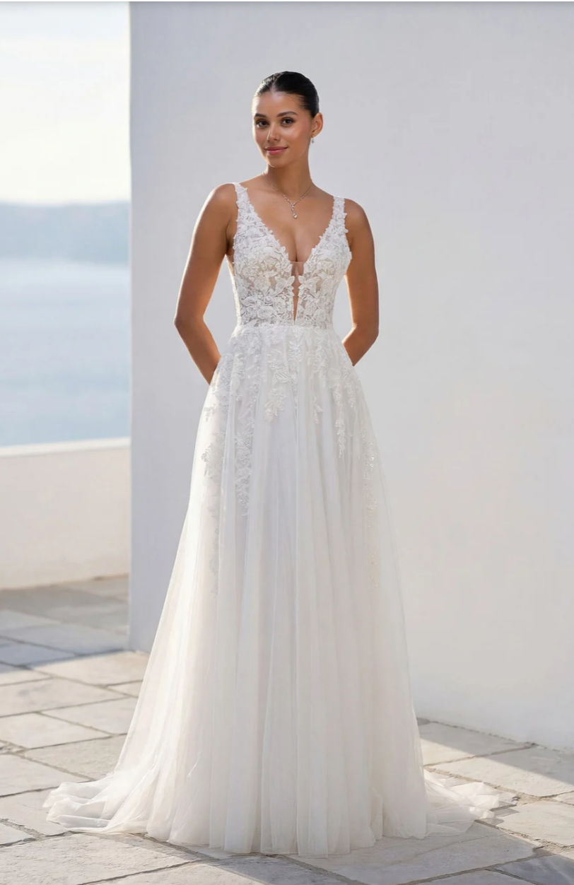 Peggy - robe de mariée romantique coupe A en tulle avec dentelle et dos en V Peggy - robe de mariée romantique coupe A en tulle avec dentelle et dos en V