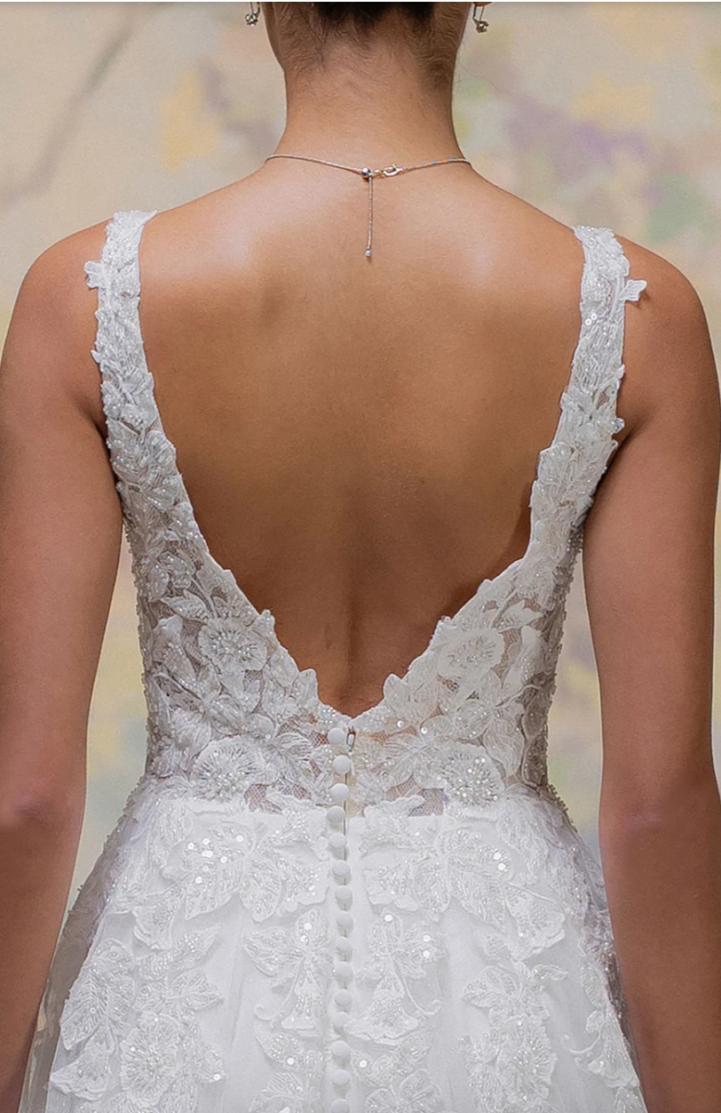 Peggy - robe de mariée romantique coupe A en tulle avec dentelle et dos en V Peggy - robe de mariée romantique coupe A en tulle avec dentelle et dos en V