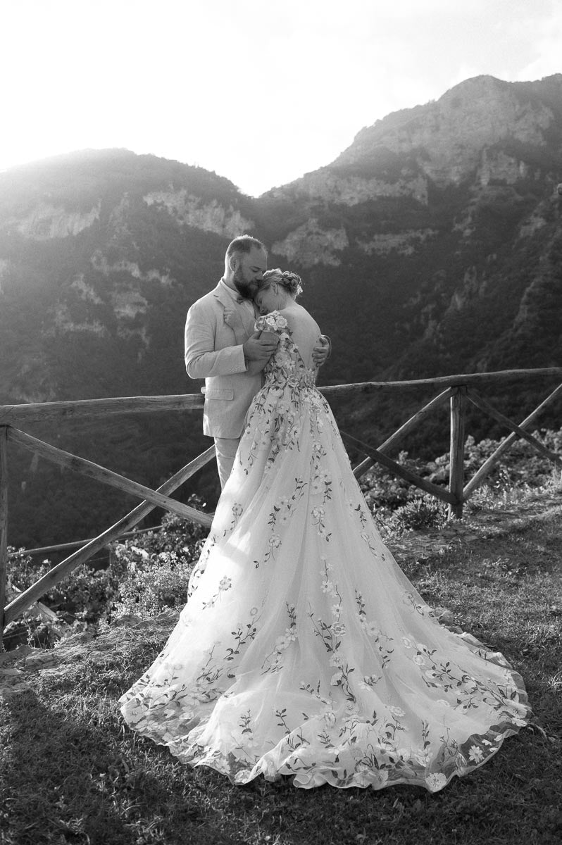 Juno - unique and festive wedding dress with premium embroidered lace and short puff sleeves Juno - unique and festive wedding dress with premium embroidered lace and short puff sleeves