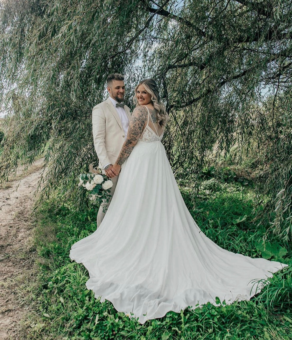 Roscoe - robe boho romantique en dentelle et jupe de chiffon Roscoe - robe boho romantique en dentelle et jupe de chiffon