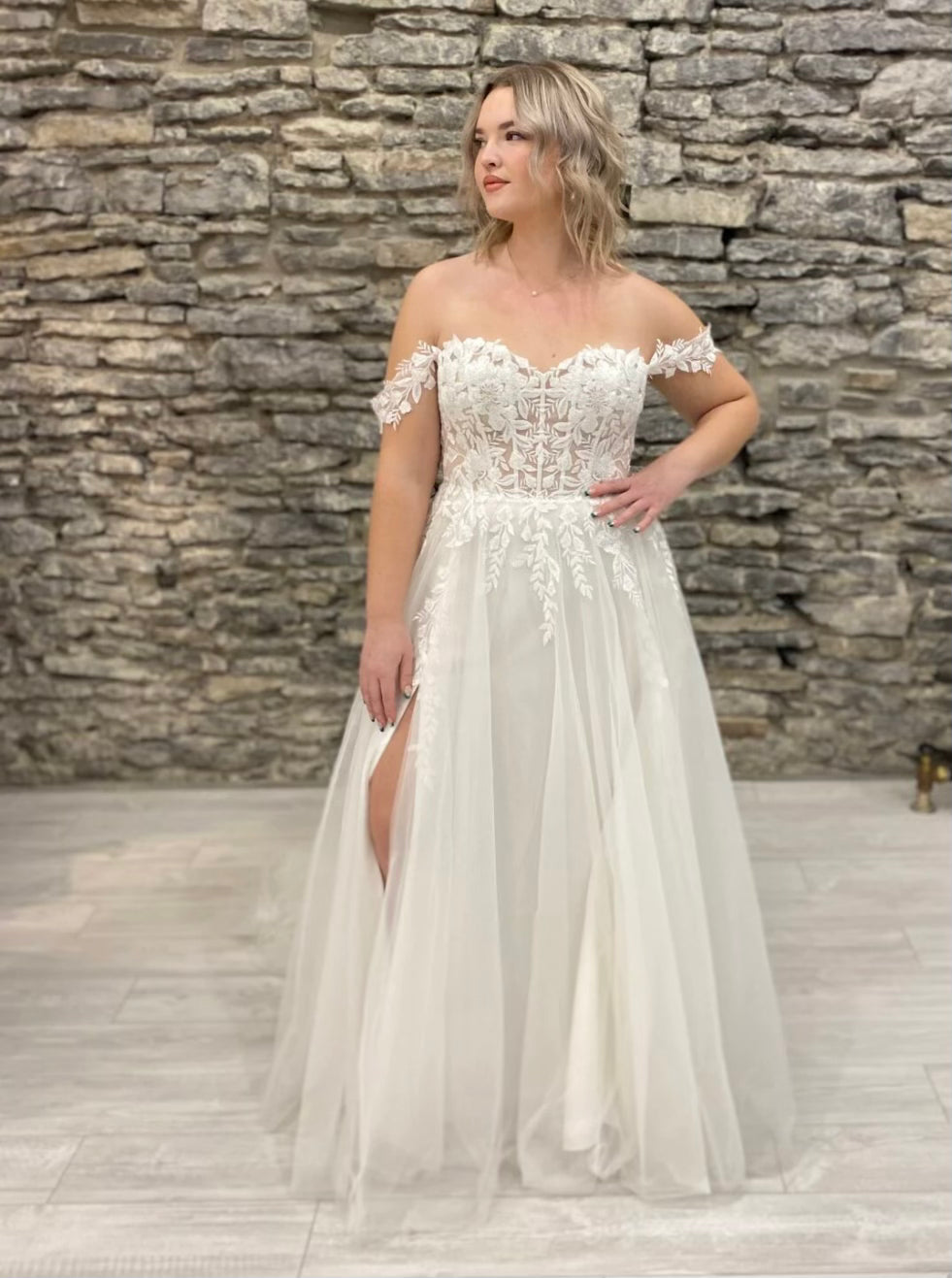 *EXCLUSIVITÉ* Gamba - robe boho romantique coupe A en tulle et dentelle, avec corset apparent et bretelles tombantes *EXCLUSIVITÉ* Gamba - robe boho romantique coupe A en tulle et dentelle, avec corset apparent et bretelles tombantes