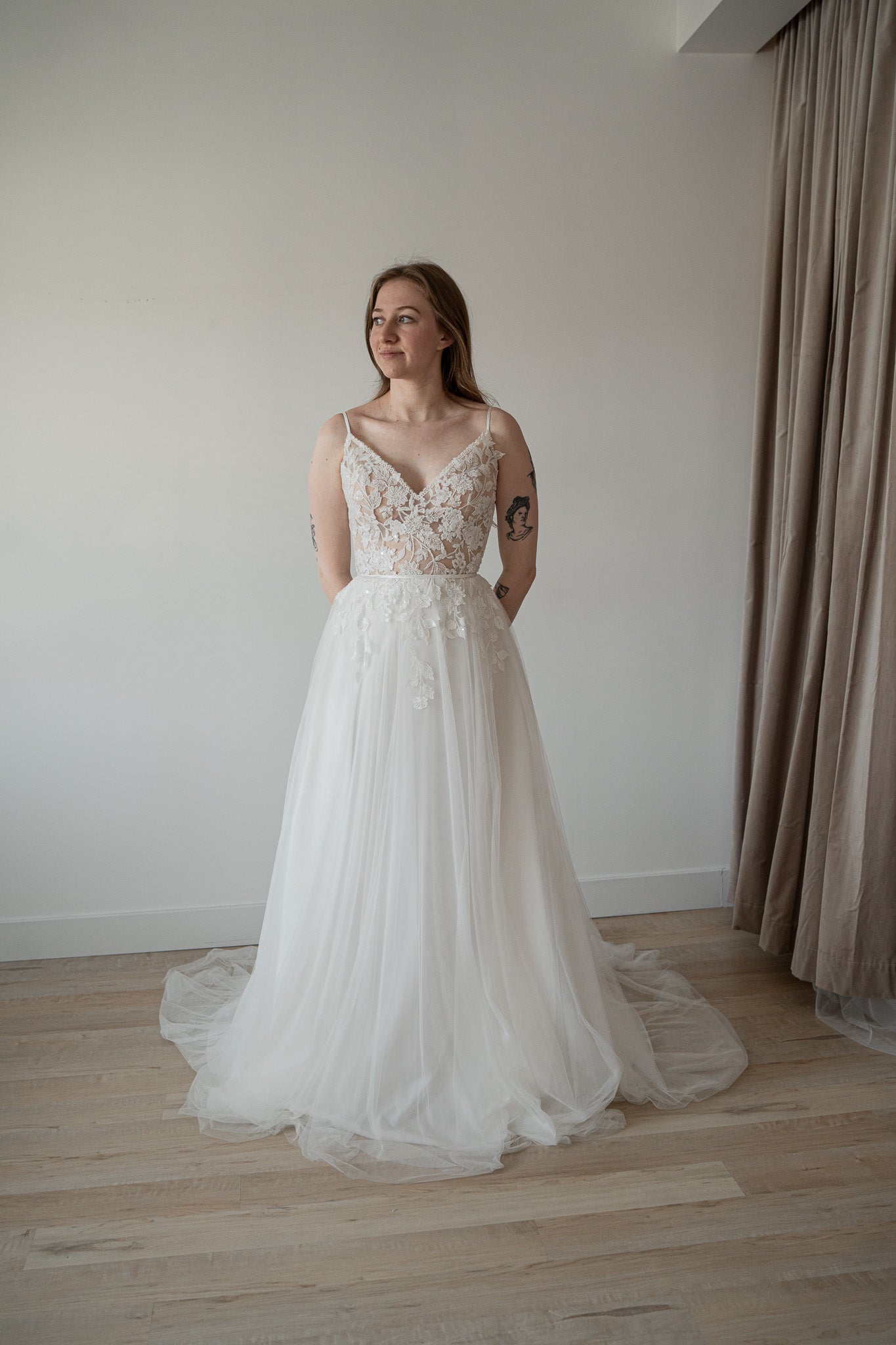 * EXCLUSIVITÉ* Marissa aussi disponible *taille plus* - robe boho romantique en dentelle avec haut brodée et bretelles délicates * EXCLUSIVITÉ* Marissa aussi disponible *taille plus* - robe boho romantique en dentelle avec haut brodée et bretelles délicates