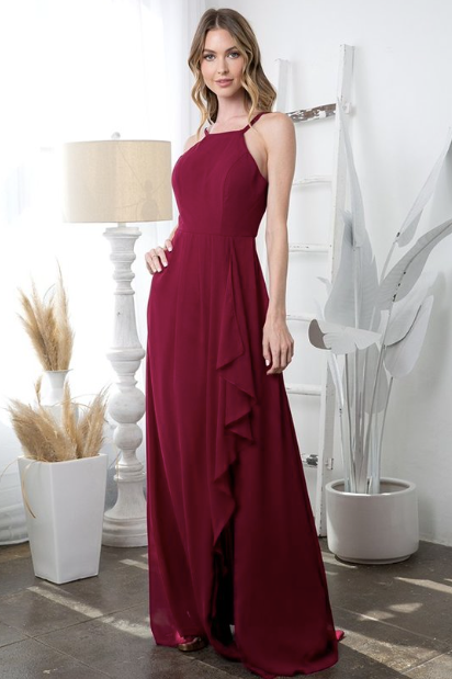 Sissy - Robe longue simple, col haut et jupe avec fente en cascade Sissy - Robe longue simple, col haut et jupe avec fente en cascade