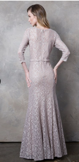 Pamela - robe de coupe droite en dentelle extensible avec brillants légers et manches ¾ Pamela - robe de coupe droite en dentelle extensible avec brillants légers et manches ¾