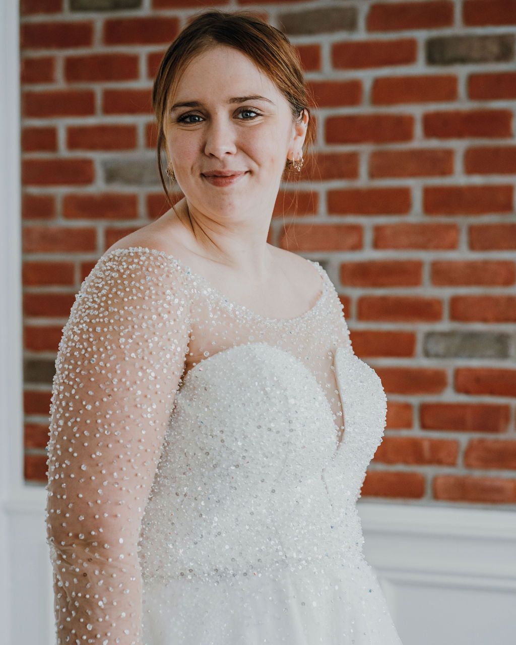 Felicity *échantillon taille 18* - robe de mariée haut de gamme de style ballgown avec haut illusion tout en perles Felicity *échantillon taille 18* - robe de mariée haut de gamme de style ballgown avec haut illusion tout en perles