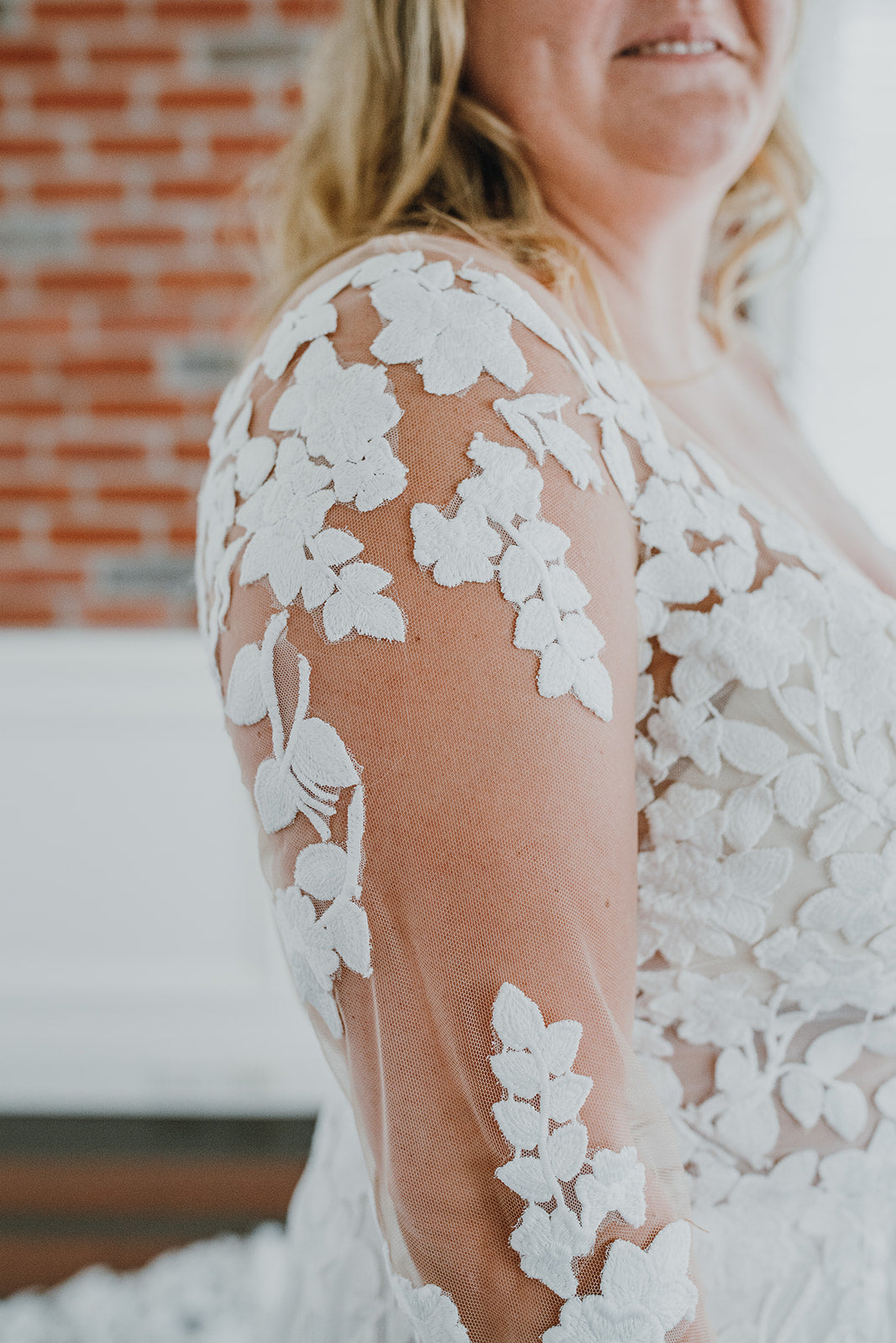 Cassandra *taille plus* - robe de mariée boho avec dentelle de coton et jupe en chiffon avec traîne majestueuse Cassandra *taille plus* - robe de mariée boho avec dentelle de coton et jupe en chiffon avec traîne majestueuse