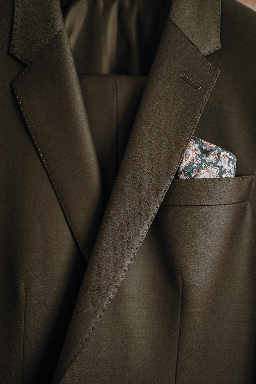 Ensemble / Habit / Complet veston et pantalon collection LUXE européen en mélange de laine Ensemble / Habit / Complet veston et pantalon collection LUXE européen en mélange de laine