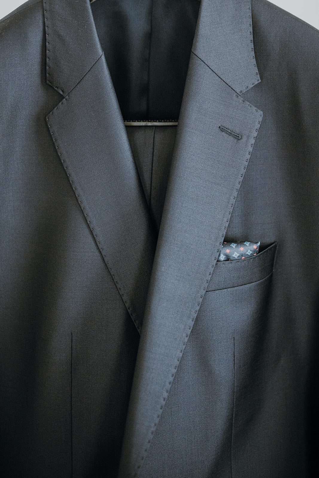 Ensemble / Habit / Complet veston et pantalon collection LUXE européen en mélange de laine Ensemble / Habit / Complet veston et pantalon collection LUXE européen en mélange de laine