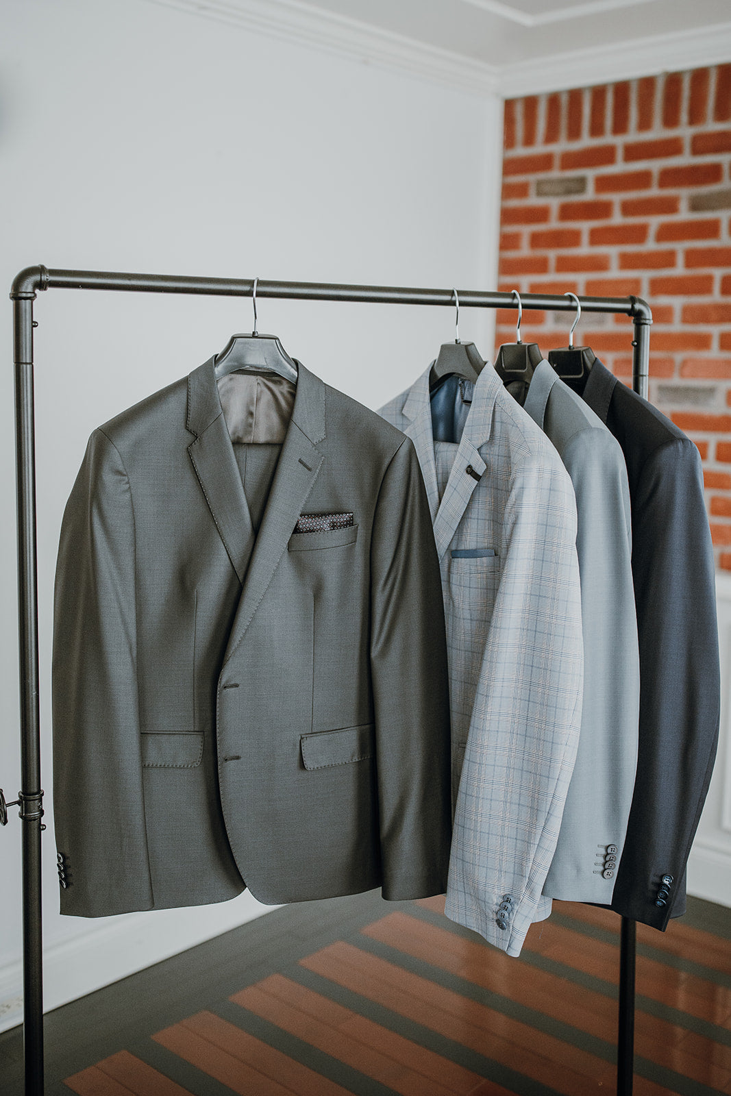 Ensemble / Habit / Complet veston et pantalon collection LUXE européen en mélange de laine Ensemble / Habit / Complet veston et pantalon collection LUXE européen en mélange de laine