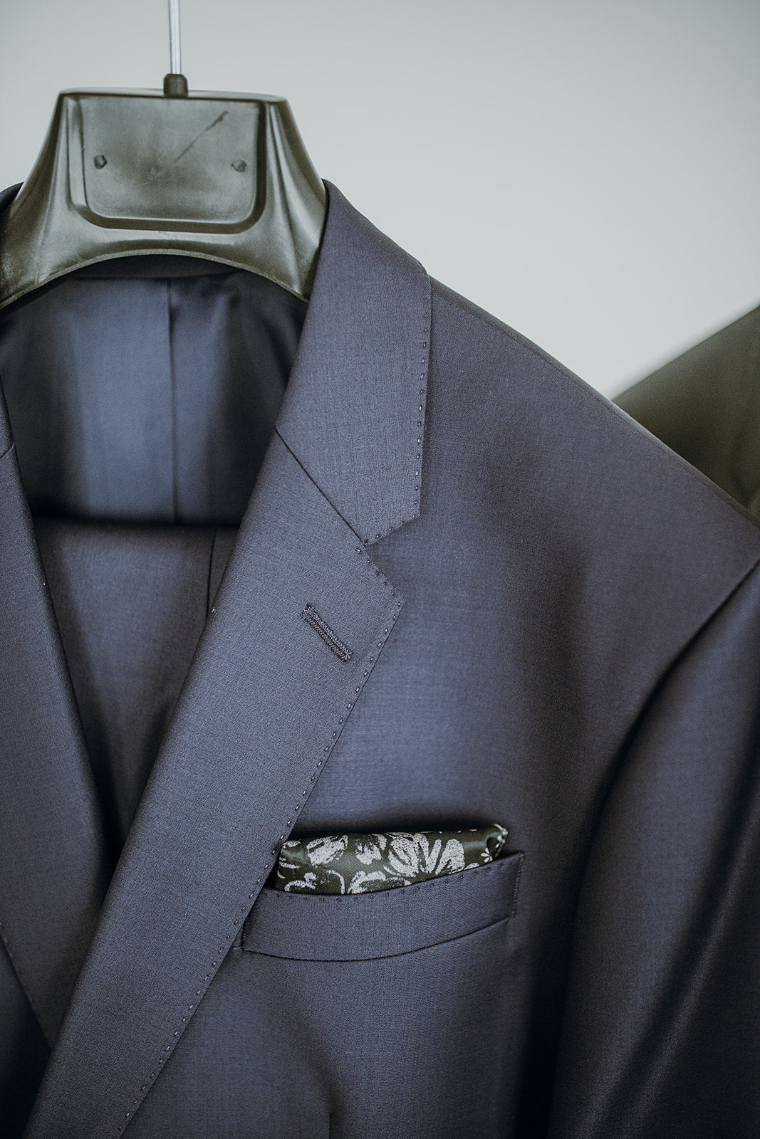 Ensemble / Habit / Complet veston et pantalon collection LUXE européen en mélange de laine Ensemble / Habit / Complet veston et pantalon collection LUXE européen en mélange de laine