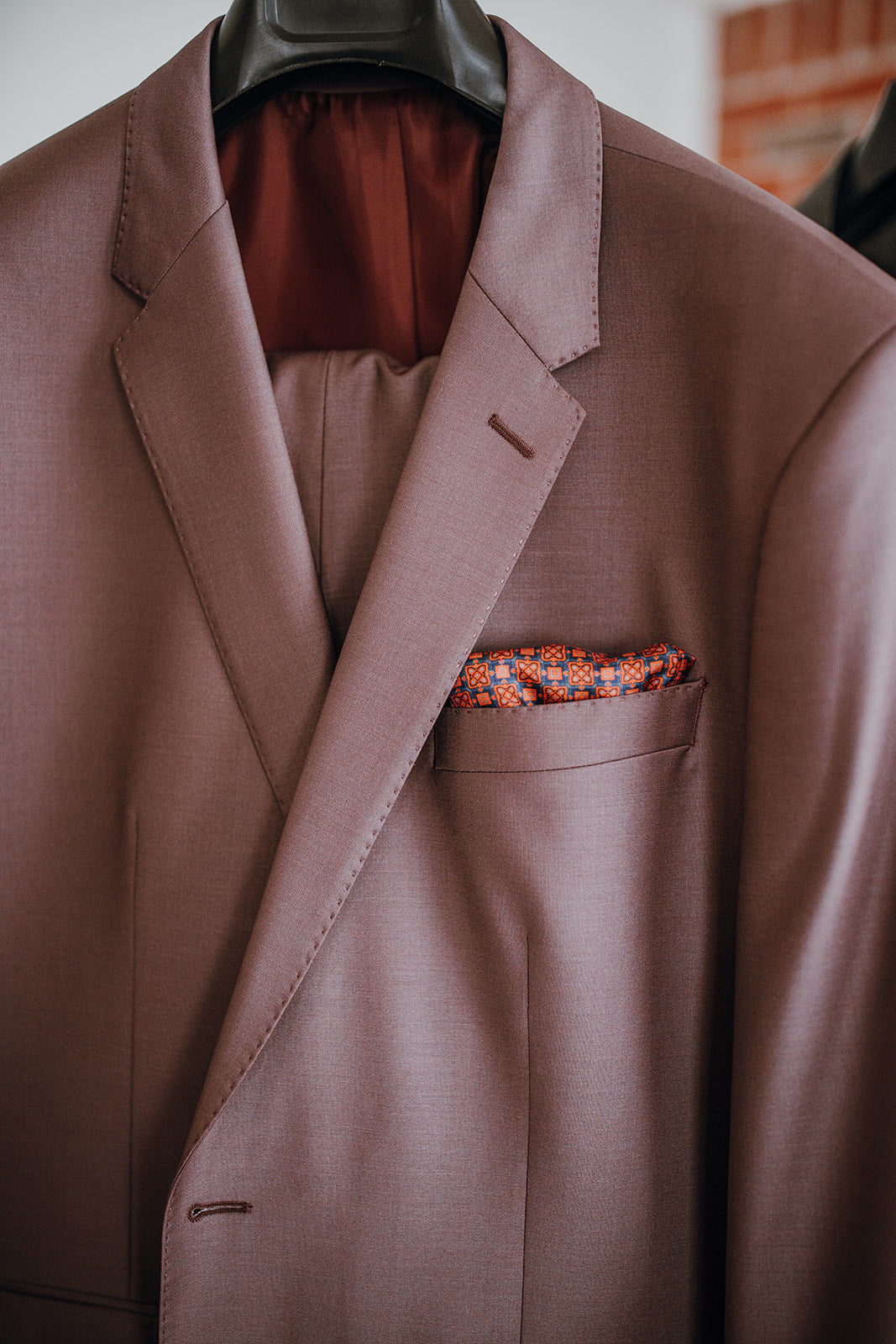 Ensemble / Habit / Complet de notre collection LUXE européen en mélange de laine Ensemble / Habit / Complet de notre collection LUXE européen en mélange de laine