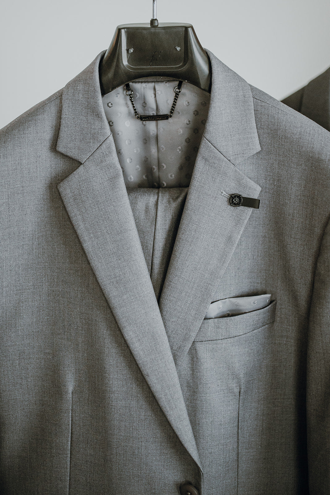 Ensemble veston et pantalon collection CASUAL européen en mélange de laine Ensemble veston et pantalon collection CASUAL européen en mélange de laine