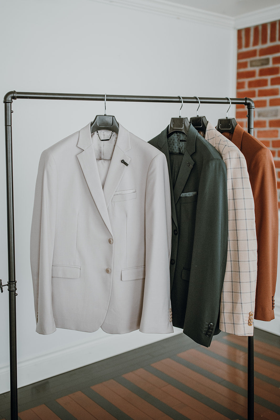 Ensemble veston et pantalon collection CASUAL européen en mélange de laine Ensemble veston et pantalon collection CASUAL européen en mélange de laine