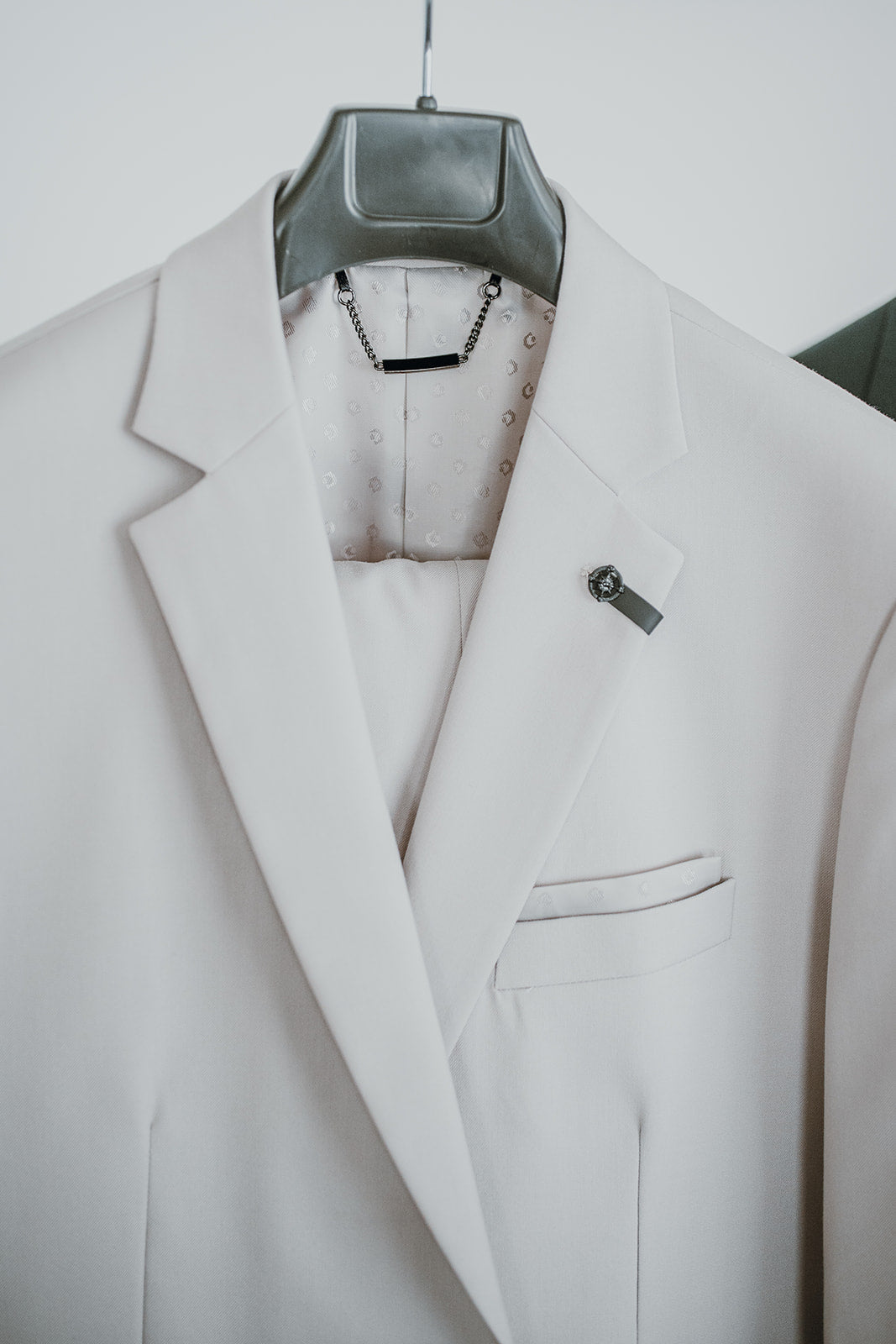 Ensemble veston et pantalon collection CASUAL européen en mélange de laine Ensemble veston et pantalon collection CASUAL européen en mélange de laine