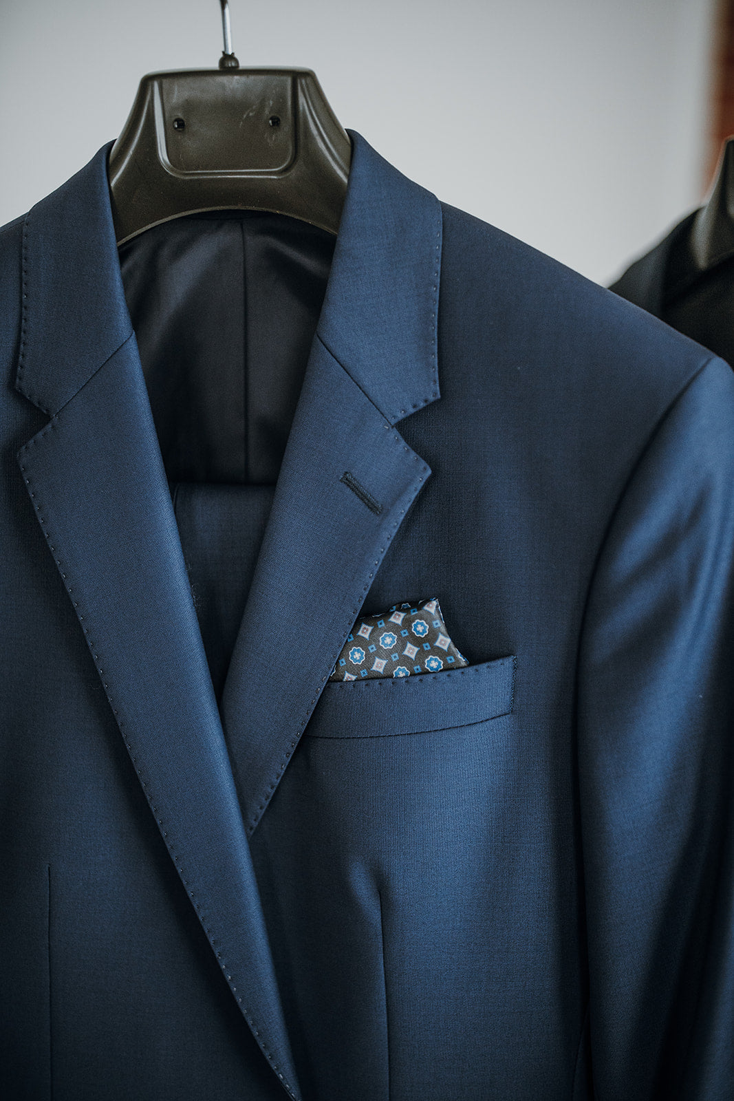 Ensemble / Habit / Complet veston et pantalon collection LUXE européen en mélange de laine Ensemble / Habit / Complet veston et pantalon collection LUXE européen en mélange de laine