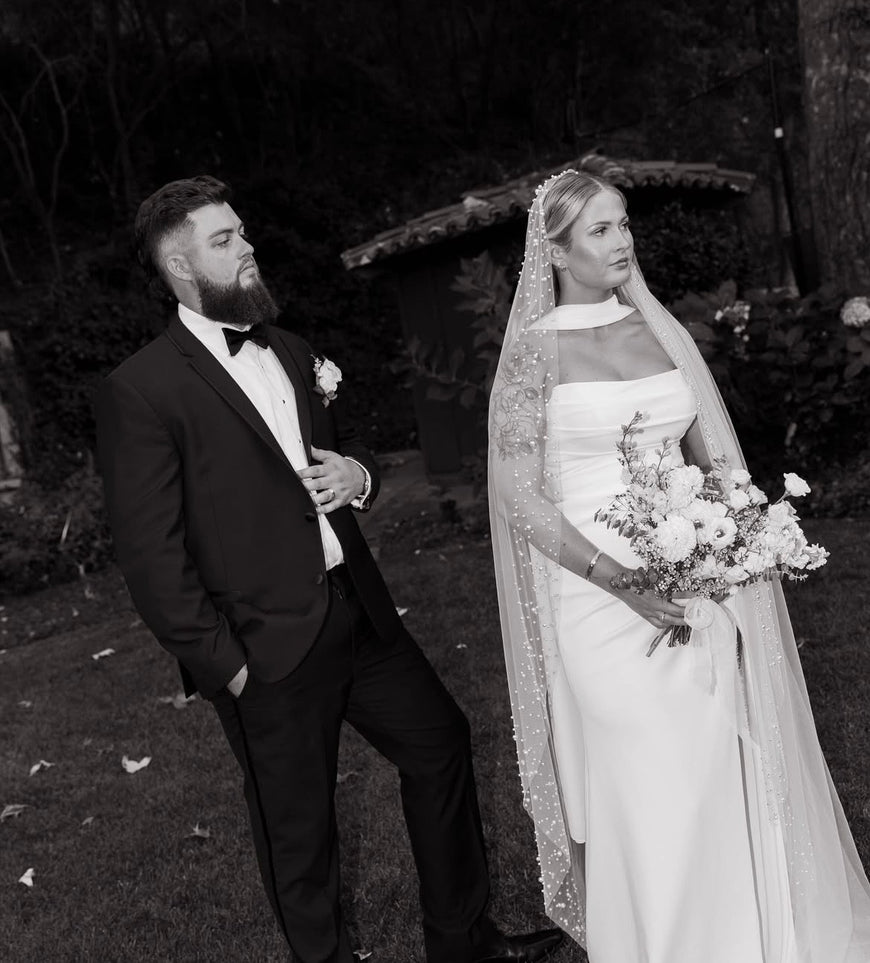 *EXCLUSIVITÉ* Usher - robe de mariée ajustée en crêpe extensible avec encolure bustier