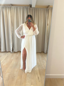Seltos - Simple wedding dress with 3/4 sleeves in chiffon