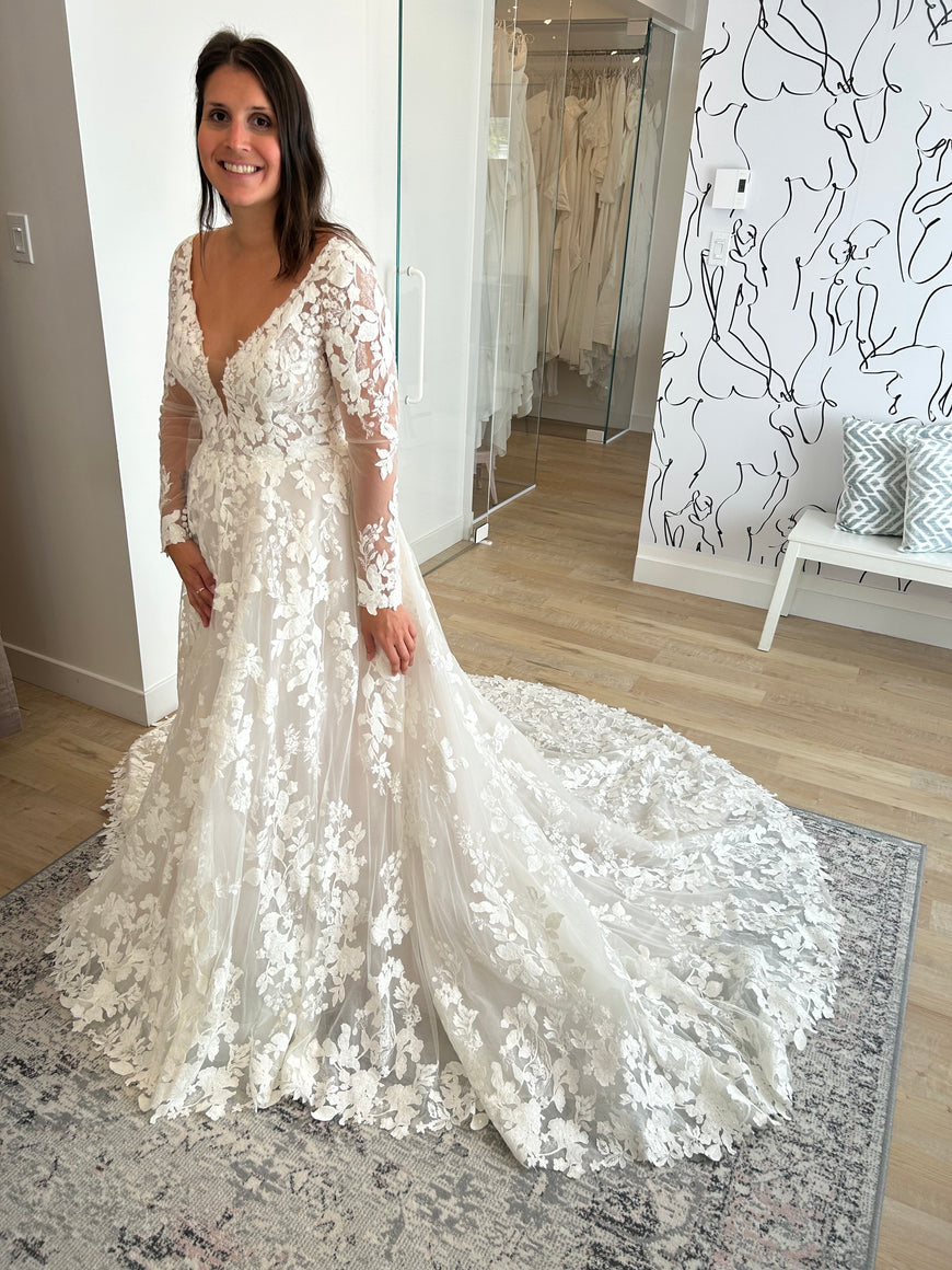 Allison - robe de mariée haut de gamme en dentelle avec dos plongeant en V