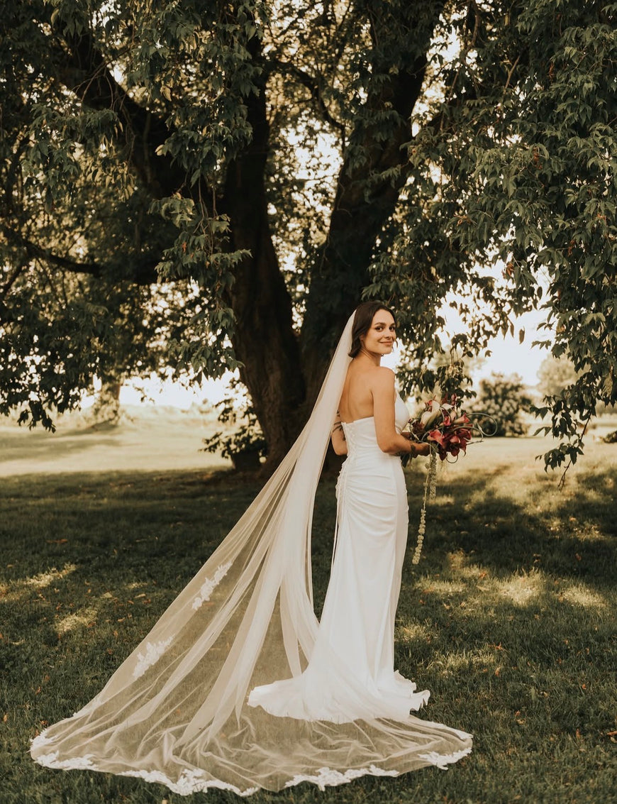 Jomy - Slim fit long wedding dress with slit and off the shoulders