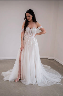 *EXCLUSIVITÉ* Gamba - robe boho romantique coupe A en tulle et dentelle, avec corset apparent et bretelles tombantes