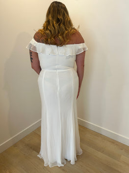 Andie - Robe de mariée longue de coupe droite avec fente à épaules dénudées