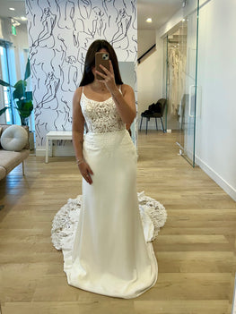 Dario - robe de mariée coupe ajustée en crêpe à bretelles fines et dos totalement ouvert