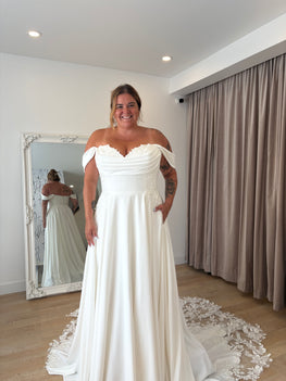 Milie - robe de mariée moderne et classique à bustier de style corset avec bretelles tombantes amovibles et accents de dentelle