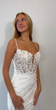 Ambre - robe de mariée coupe ajustée en dentelle avec dos nu