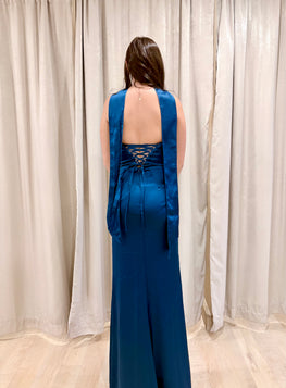 Evangeline - robe de soirée en tissus satiné avec haut sans bretelles à encolure arrondie et jambe fendue