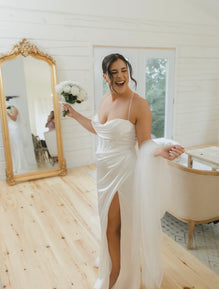 Jomy - Slim fit long wedding dress with slit and off the shoulders