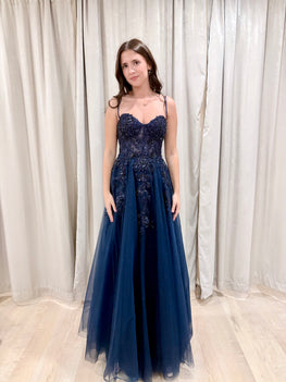 Magnolia - robe longue en tulle avec corset brodé et dos lacé