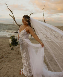Barnes - robe de mariée en dentelle avec fleurs et overskirt en tulle