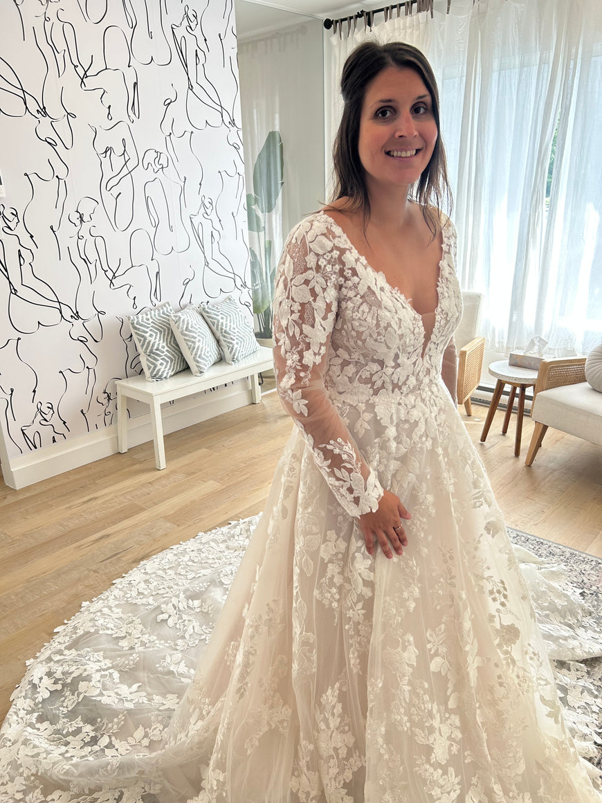 Allison - robe de mariée haut de gamme en dentelle avec dos plongeant en V