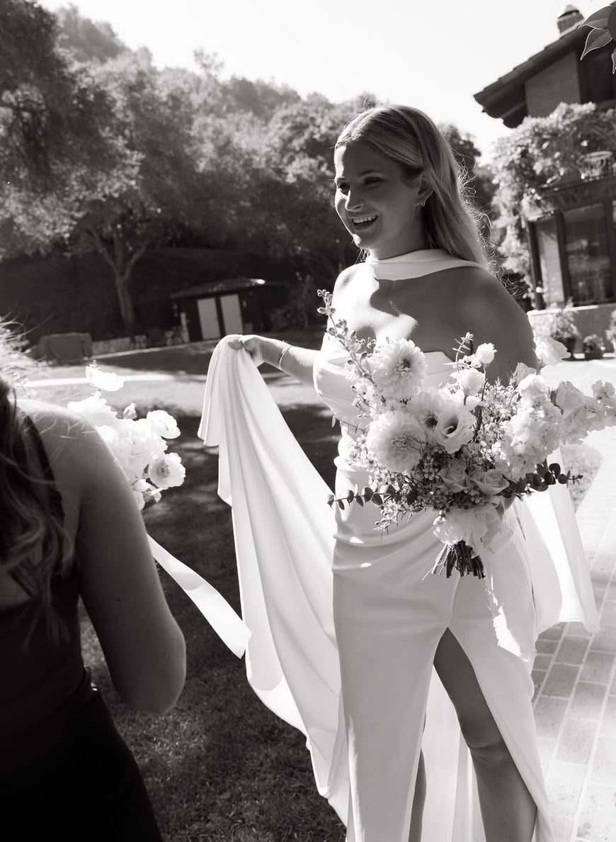 *EXCLUSIVITÉ* Usher - robe de mariée ajustée en crêpe extensible avec encolure bustier