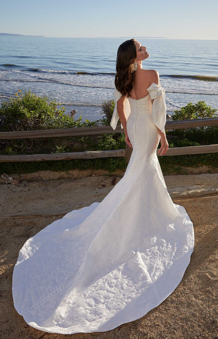 Gabana - robe de mariée haut de gamme ajustée en brocade avec boucles off shoulders