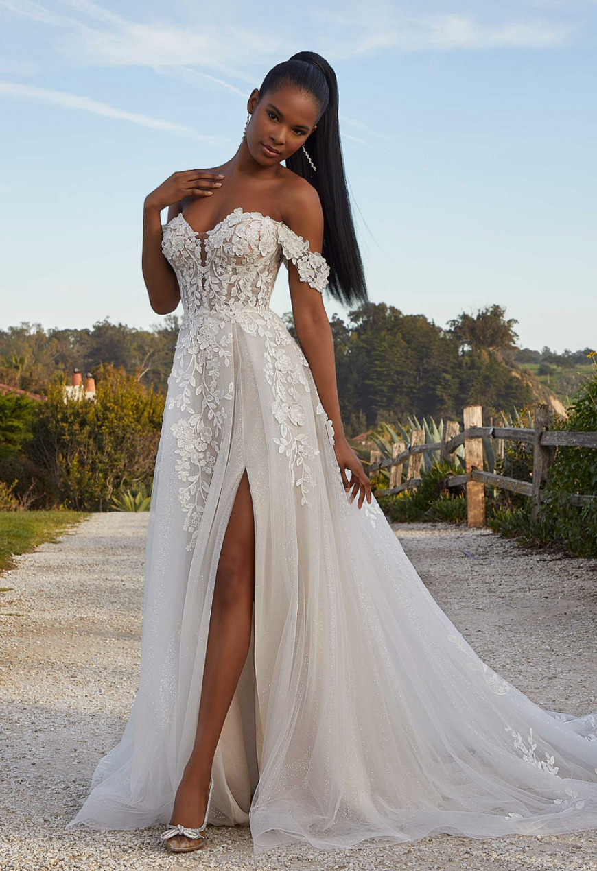 Moldo - robe moderne et romantique de coupe A en tulle et dentelle avec bretelles tombantes amovibles et fente à la jambe