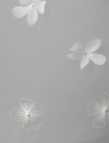 Gabie - Voile en tulle souple avec fleurs brodées et 3D